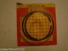 SUZUKI  RM 125  - SEGMENTS D ORIGINE NEUF !!!  REF 12140-14110-025