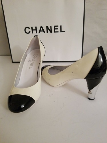 Chanel 899 leather cream - chanel, $899