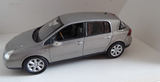 1/43 RENAULT VEL SATIS Norev