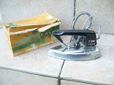   FER A REPASSER DE VOYAGE -