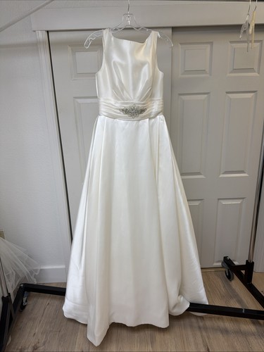 Vintage pronovias style delila - pronovias,