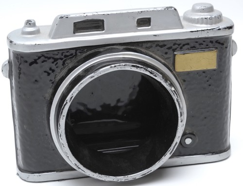 Ceramic camera storage - -,