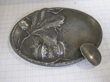 ANCIEN CENDRIER EN ETAIN 