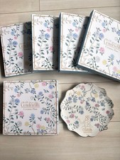 Lot de 5 assiettes en