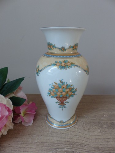 Vase porcelaine blanche - en,