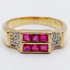 Bague chevalière art deco or 18k rubis synthétiques calibrés et diamants, tank