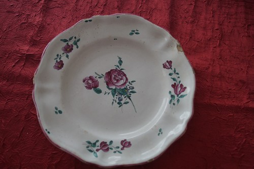 Plat faience est - plat,