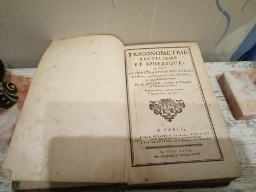 Trigonométrie rectiligne - , et