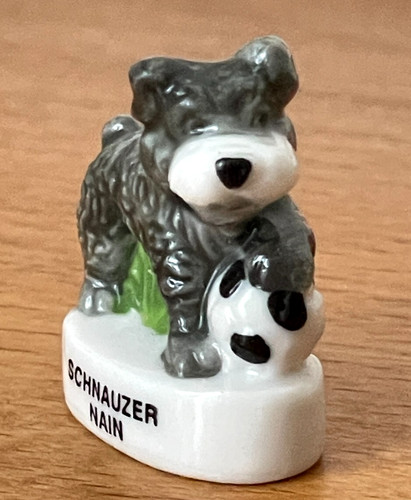 Fève chien schnauzer - le,