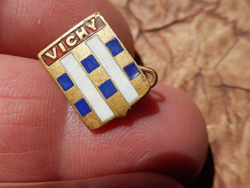 Petit insigne emaille broche - ,