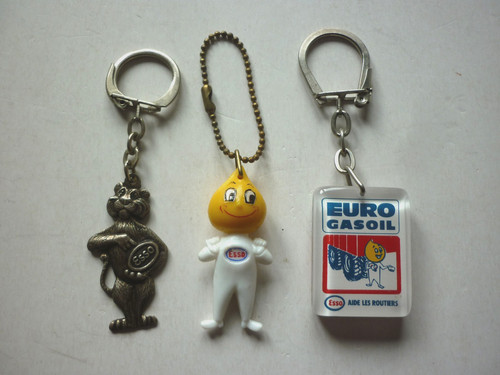 Lot anciens porte clé - porte,