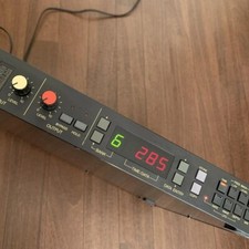 EXPANDEUR MIDI YAMAHA DIGITAL DELAY MODELE D1500