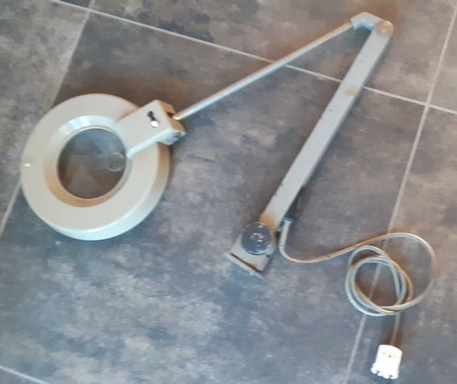 Grande lampe loupe articulée - lampe,