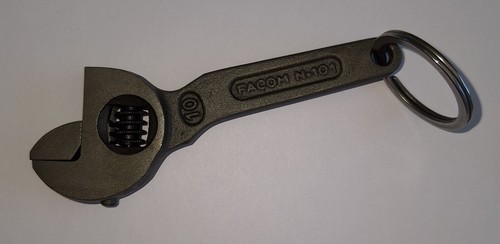 Porte clés facom madame 101 - madame,