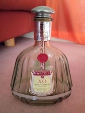 Intérieur de bouteille vide Cognac Xo