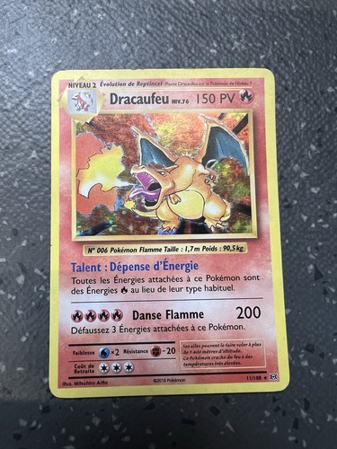 Carte pokémon dracaufeu - :,