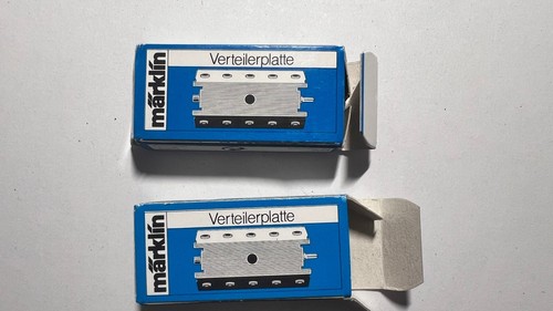 2 plaques de - v,