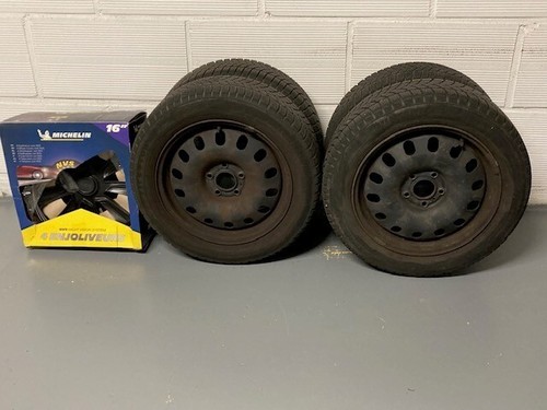 Pneus hiver 205 - 55, sur