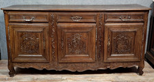 Important buffet en enfilade époque Louis XV en chene massif sculpté vers 1750
