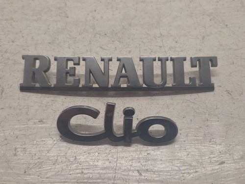 Monogramme sur coffre - , pour