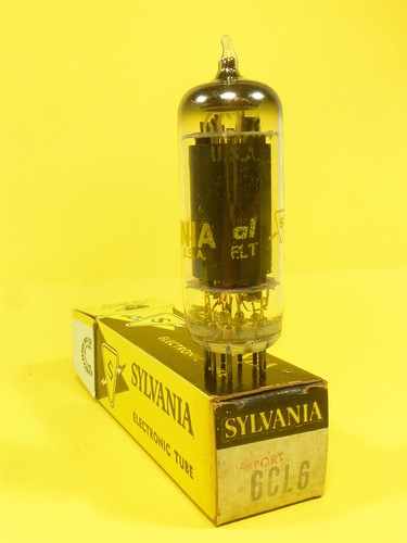 One radio tube valve - one,