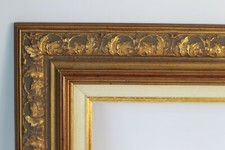 Cadre de style ancien mouluré