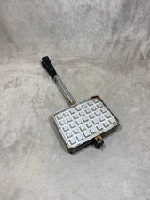 SEFAMA 1 Plate Cast Iron Double Chest and Waffle Machine with Handle