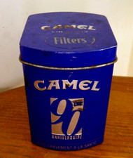 Ancienne boîte métal