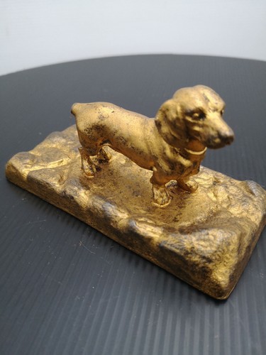 Statuette chien type - de,