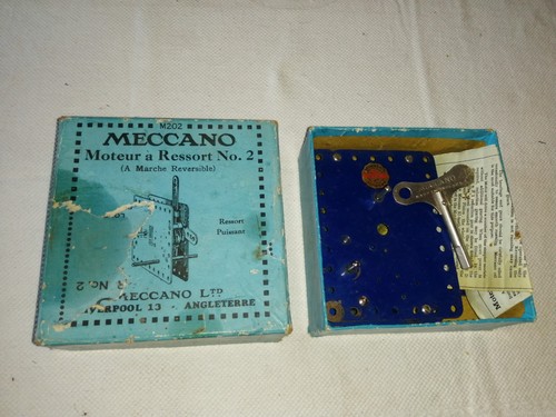 Ancien moteur ressort - ancien,