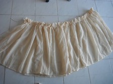 HABILLAGE TOUR DE BERCEAU EN TISSU VOILAGE jaune point blanc