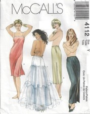 4112 PATRON McCALL'S 4 CREATIONS COMBINAISON JUPON DROIT A VOLANTS   XS AU XL 