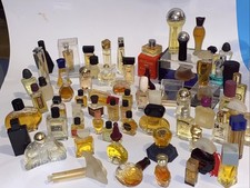 Lot 68 miniatures de parfum