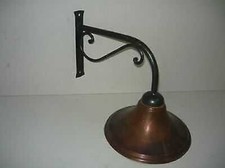 Lampe Mur Pour L'Extérieur en Fer Forgé Et Cuivre Bruni Fixation Mural Style