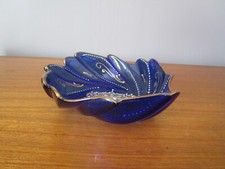 Coupelle / vide poche en verre bleu nuit de Murano liseré doré