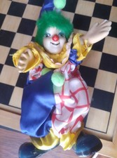 collection de clowns en tbe ( porcelaine) marionnette, musical, bibelots,peluche