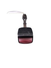 Attache ceinture avant gauche