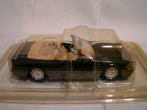 Solido mercedes 500 sl - 1/43,