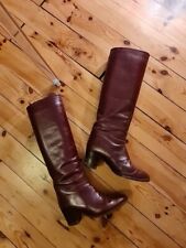 Bottes cavalières . Vintage. Cuir couleur grenat. P. 36,5