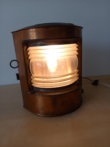 Ancienne lampe marine - ancienne,