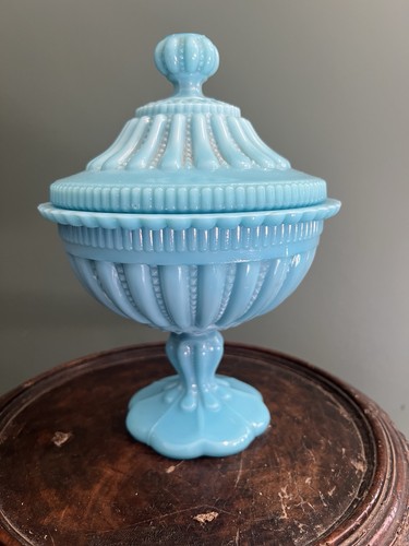 Drageoir pot couvert - &,