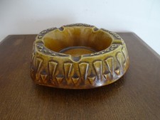 Cendrier  faience  st clément  design vintage années 70/80 numéro 8169