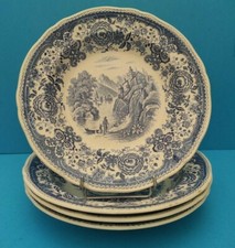 4 belles assiettes creuses