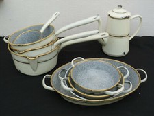 Ensemble 3 casseroles emaillées anciennes 1 passoire 1 cafetière 4 plats JAPY 