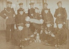 Ü324 Photo Carton Dur Soldats 1904 Bière Accordéon Skat Chope à Plaque