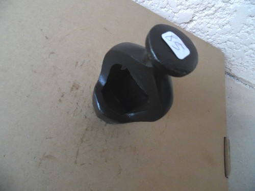 Old tool outil - /,