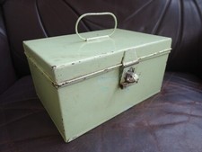 ancien petit coffre boite en