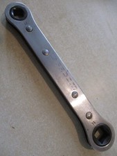 clé facom à cliquet SP.4323 spécifique