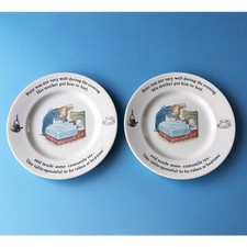 Lot de 2 assiettes Peter Rabbit Bcg / Wedgwood taille environ 17,5 cm de diam...