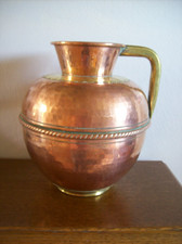 Canne à lait en cuivre martelé et laiton , Villedieu